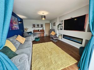 GRANVILLE WAY- click for photo gallery